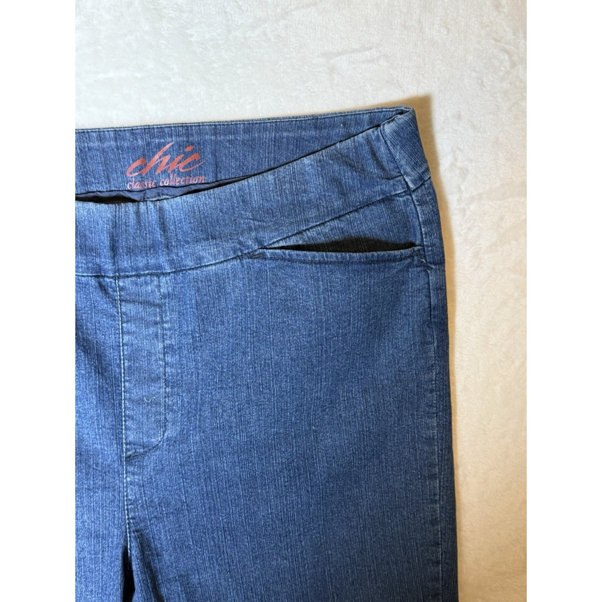 Chic Classic Collection Capris Womens 16 AVG Stretch Denim Cuffed Blue Pull On