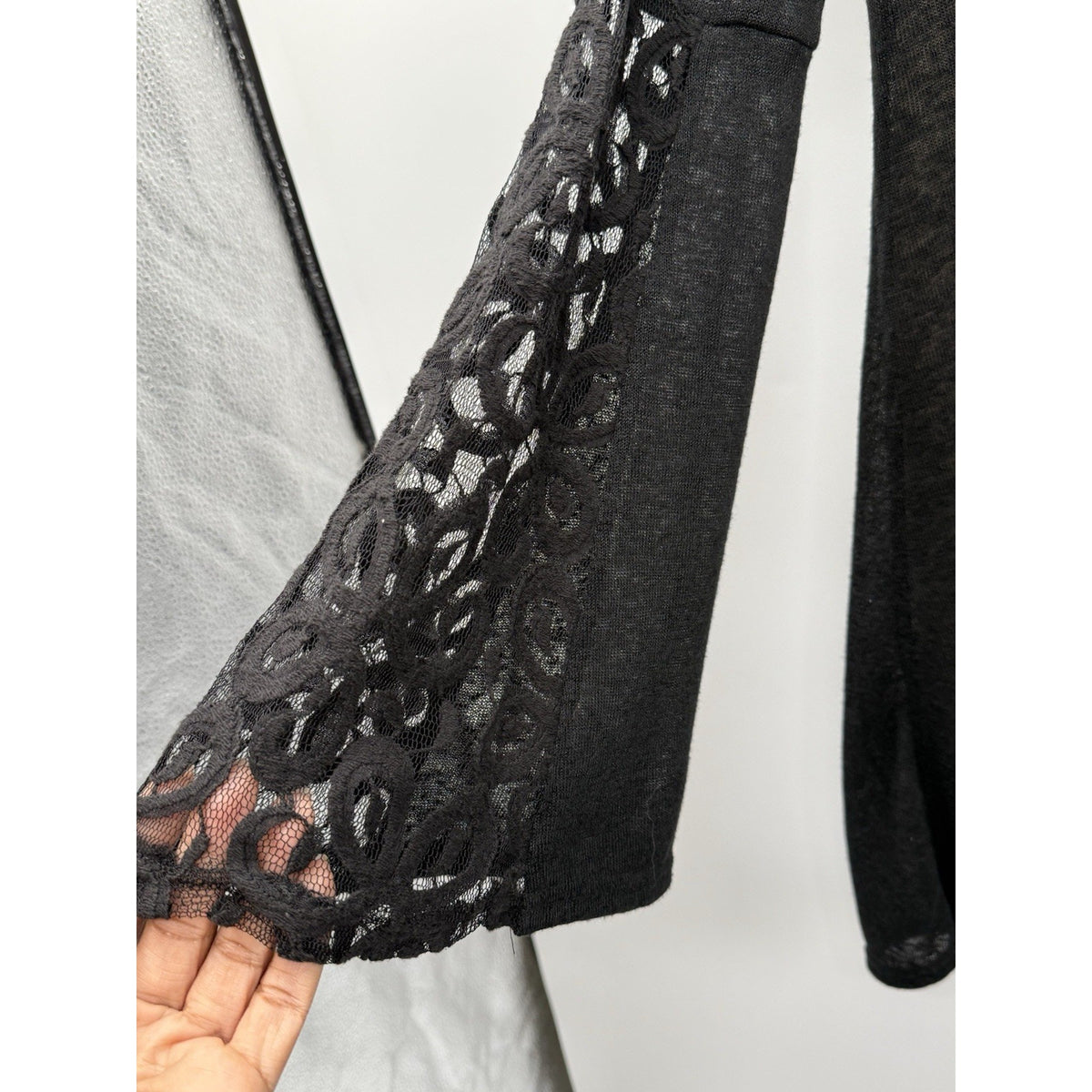 Doe & Rae Black Lace Inset Tunic Top Medium Sheer 3/4 Sleeve Boho Goth
