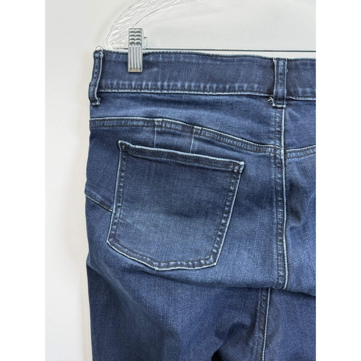 Torrid 16R Jeans Bombshell Skinny Dark Wash Stretch Denim Mid Rise Distressed