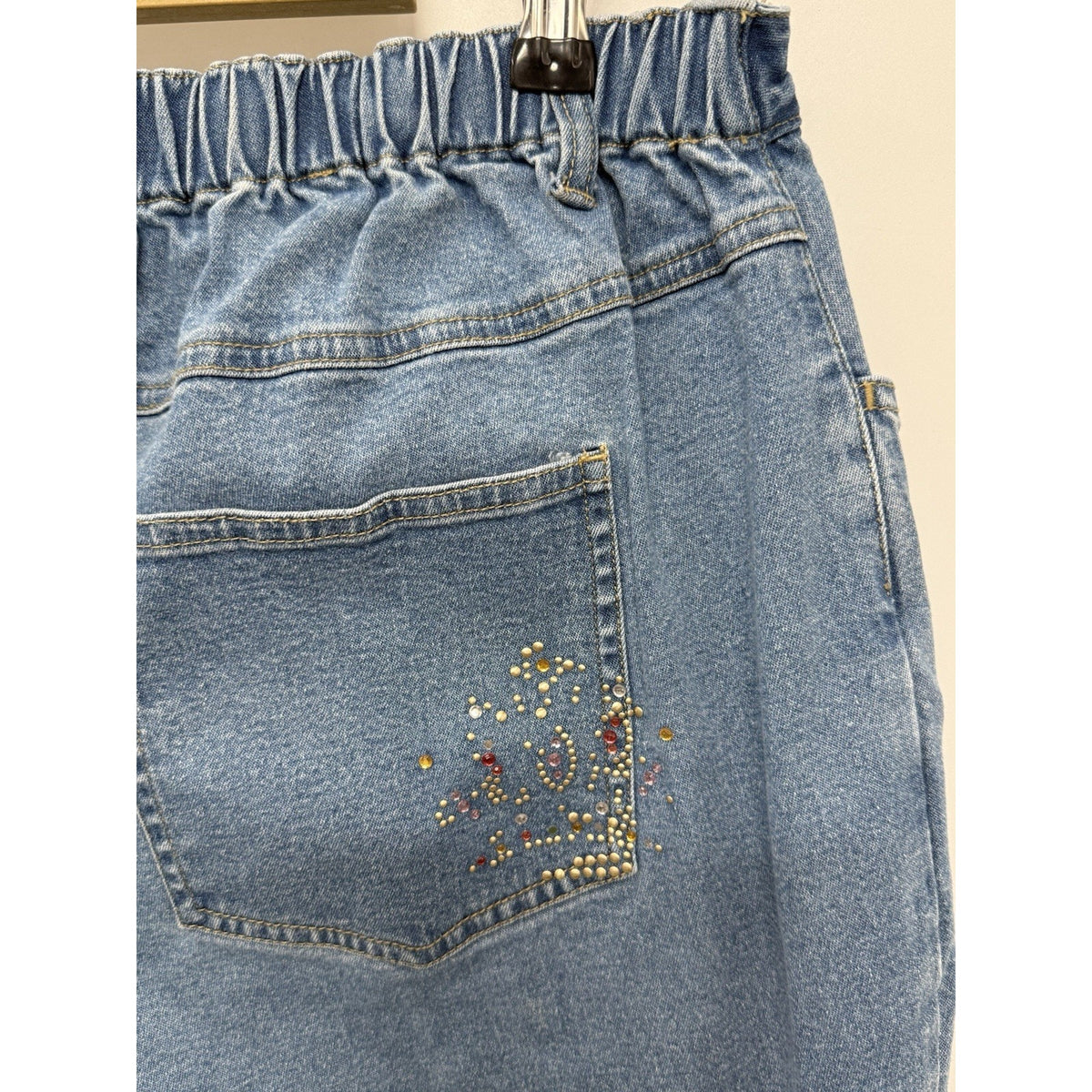 Quacker Factory Jeans Women’s 1X Rhinestone Studded Stretch Denim Straight Leg