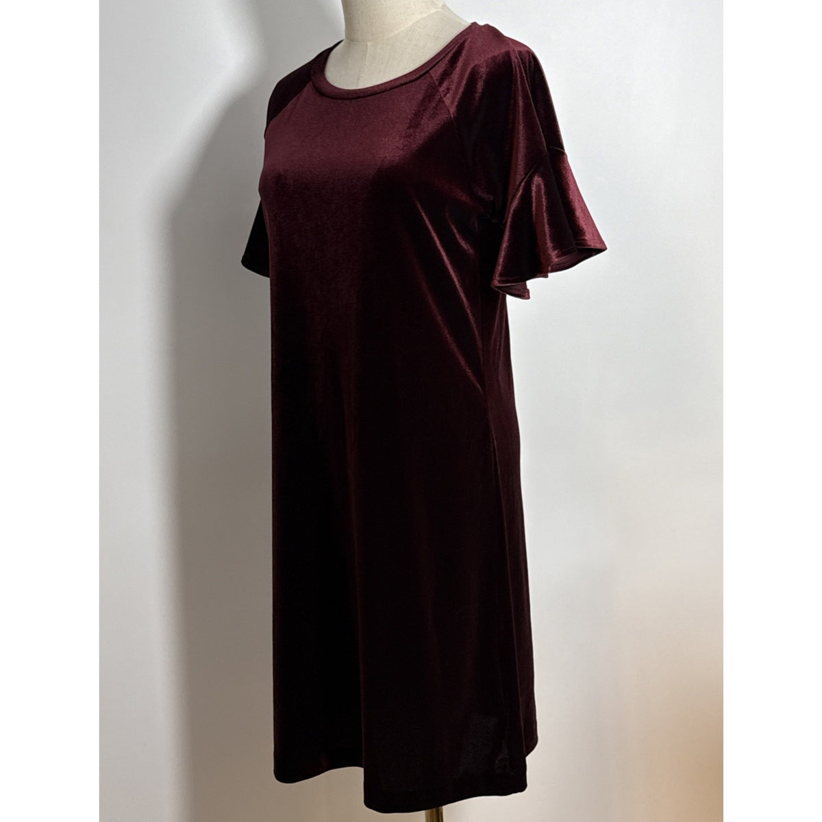Worthington Velvet Shift Dress Small Burgundy Wine Ruffle Flutter Sleeve Holiday