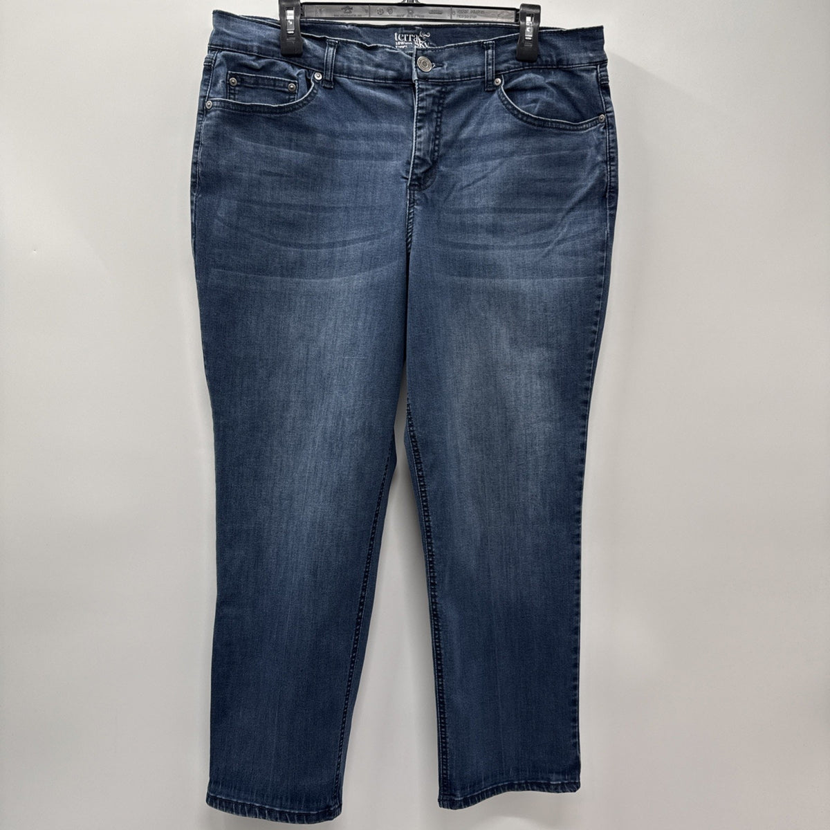 Terra& Sky Jeans Women’s Sz 18W Straight Leg 5 Pocket Med Wash Casual Pants