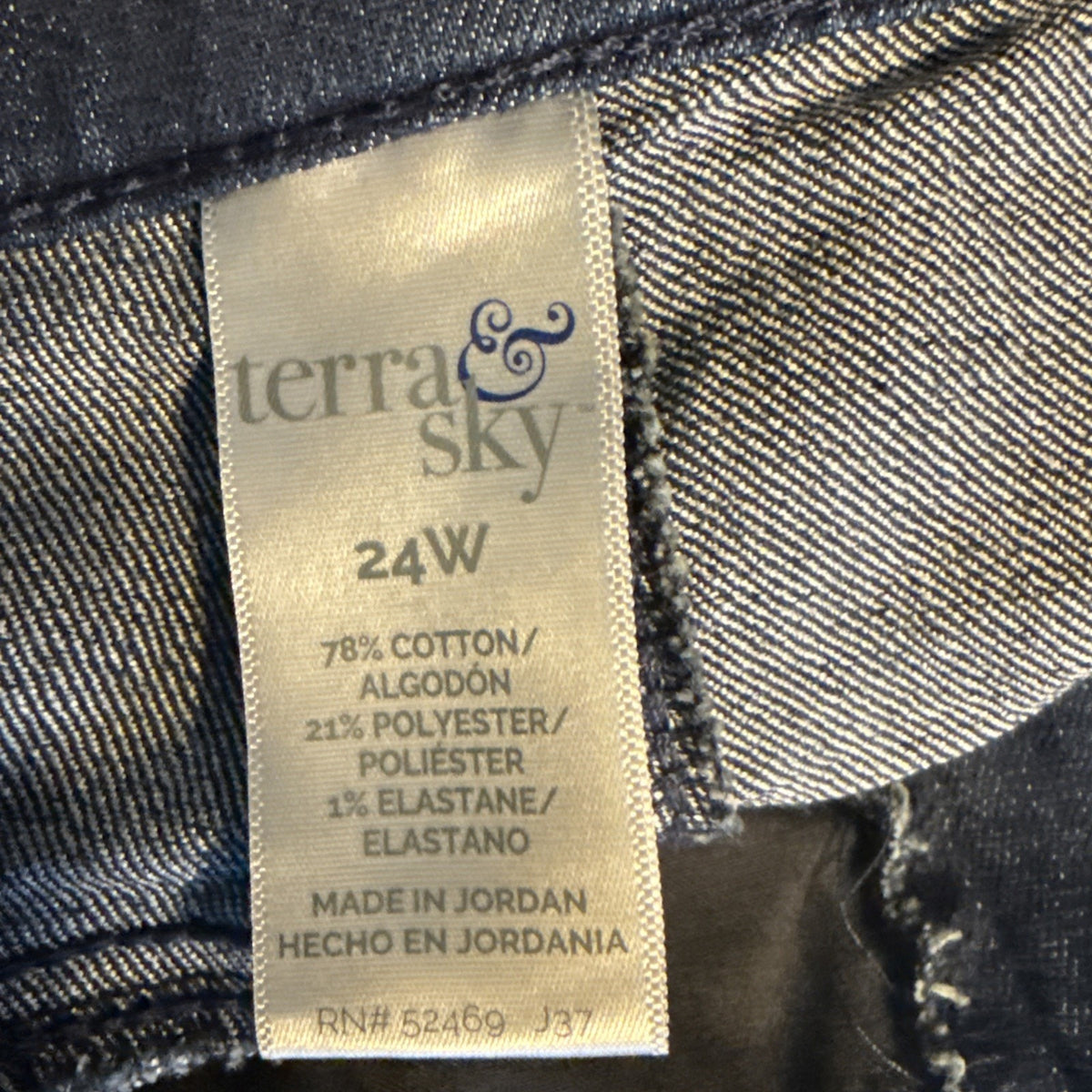 Terra &Sky Jeans Women’s 24W, 5 Pocket Dark Wash Casual Stretch