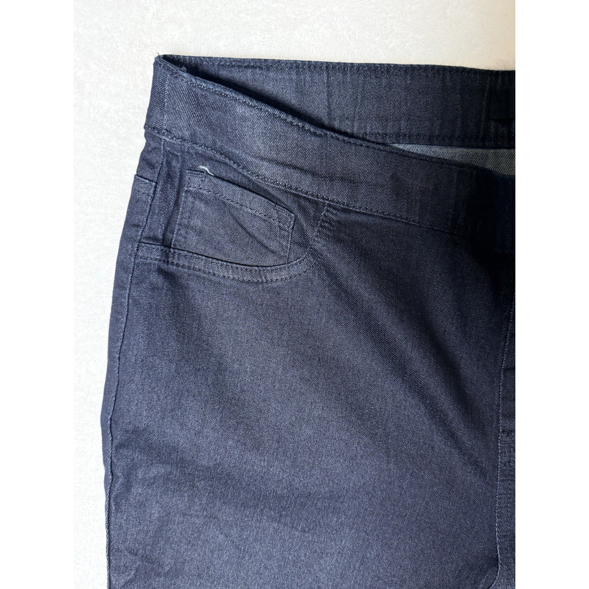 1822 Denim Womens Jeans Size 16 Pull On Stretch Straight Leg Dark Wash 28 Inseam
