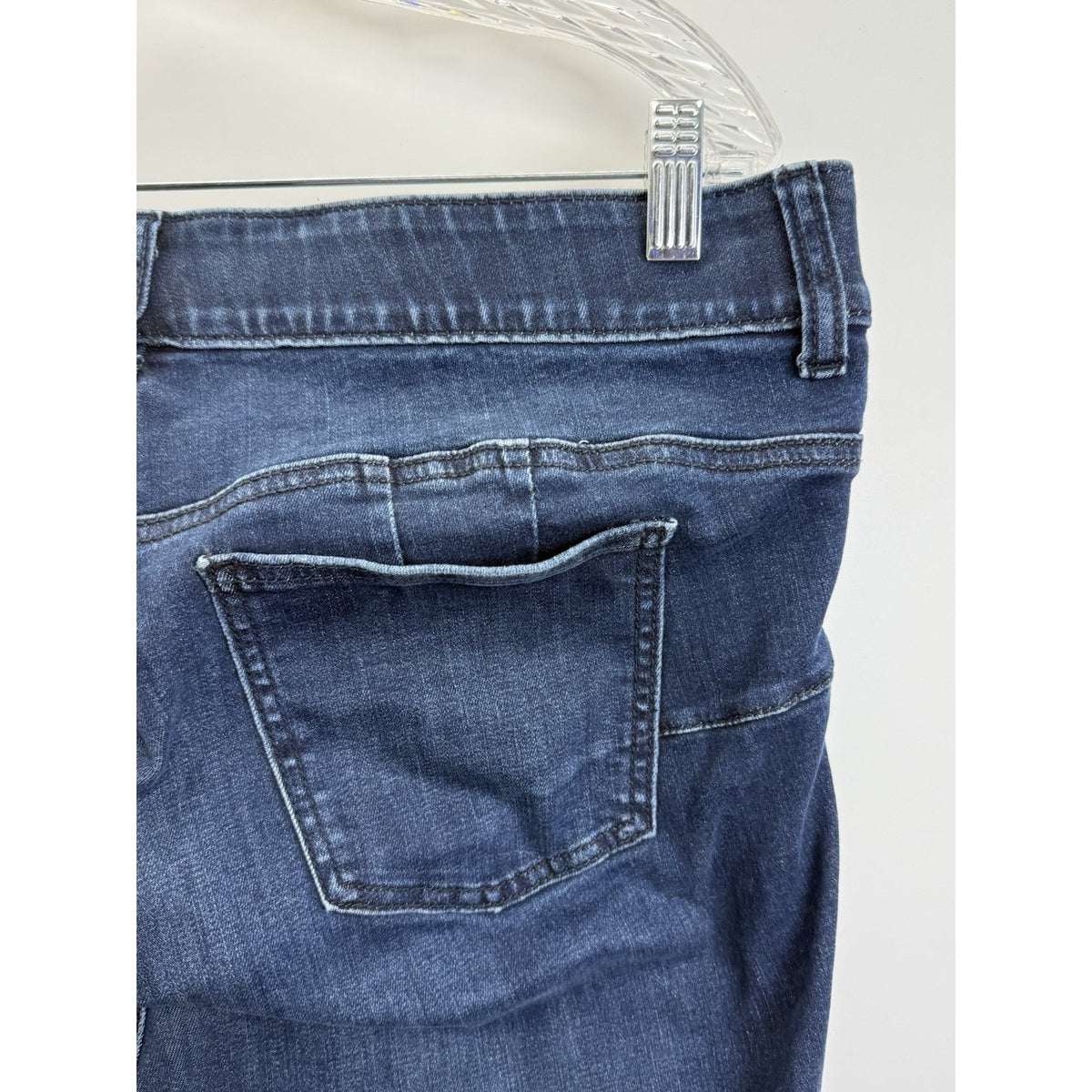 Torrid 16R Jeans Bombshell Skinny Dark Wash Stretch Denim Mid Rise Distressed
