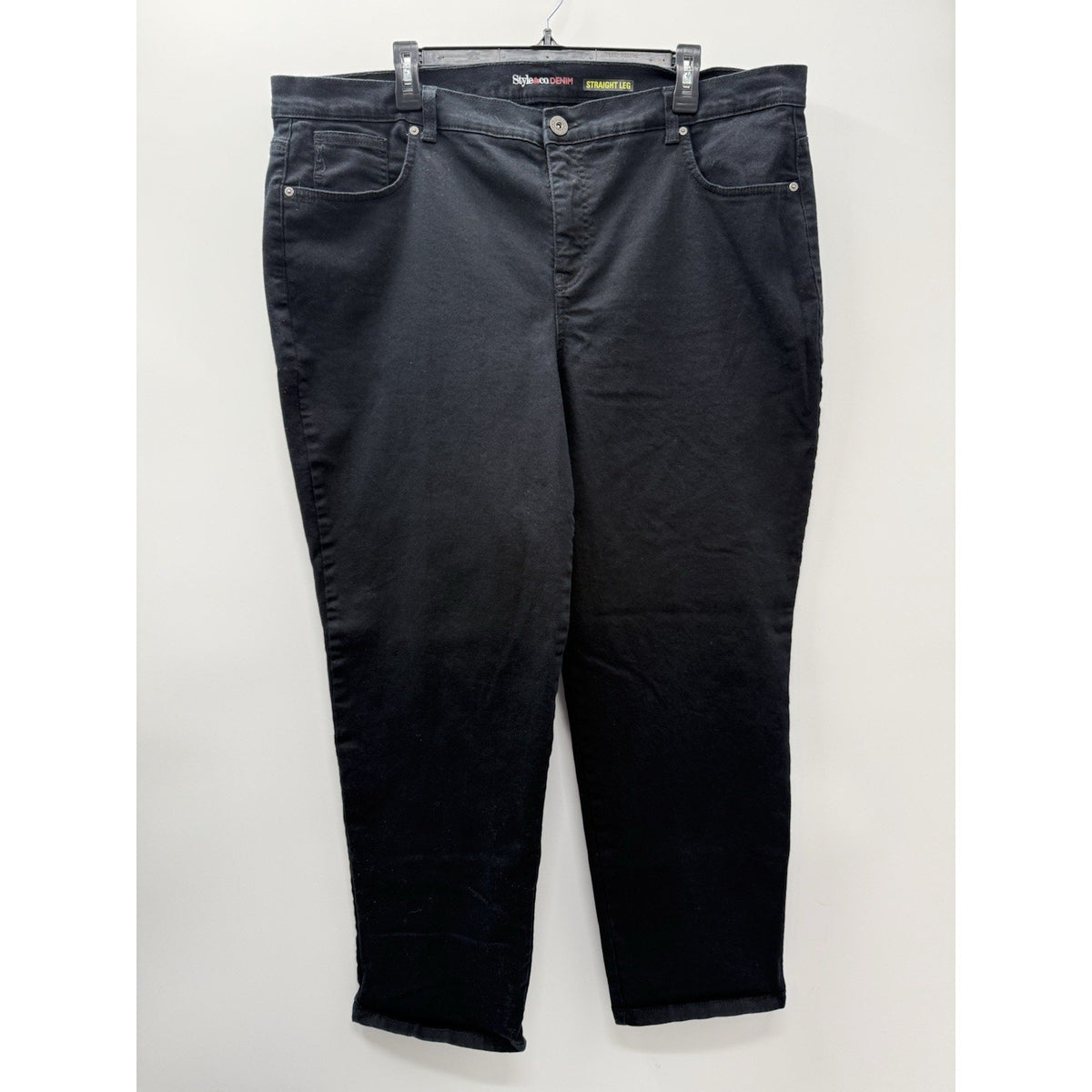 Style &Co Jeans Women’s Denim Straight Leg Black Size 20 WP 5 Pocket Casual