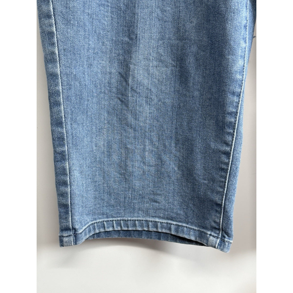 CJ Banks Capri Jeans 16W Rhinestone Pocket Stretch Denim