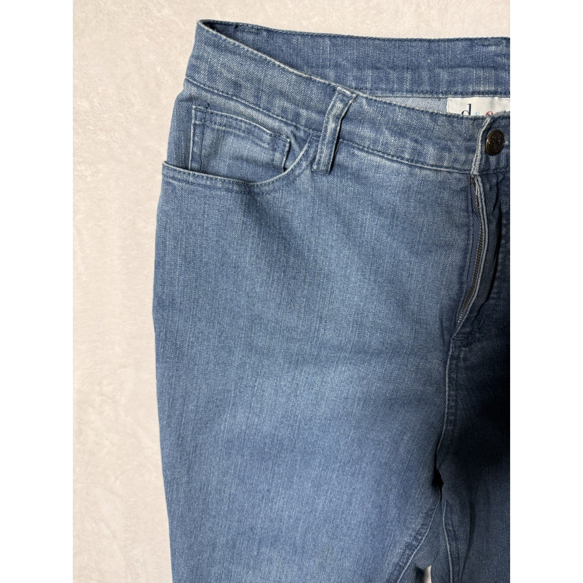 D&Co Denim Company Women’s Jeans Size 10 Bootcut Rhinestone Studded Pockets