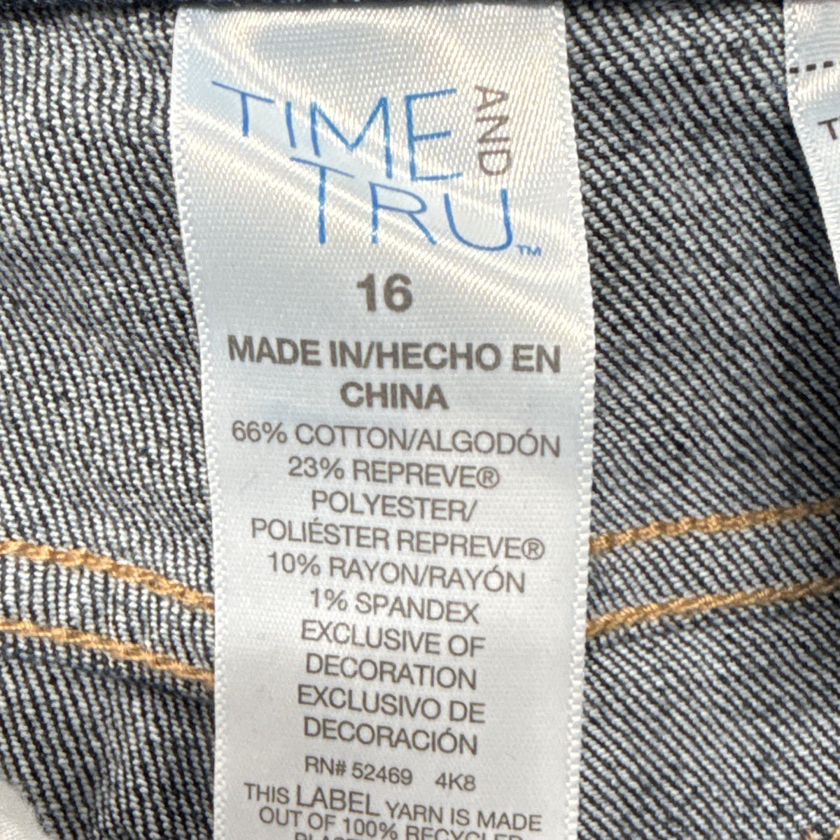 Time and Tru Women’s Size 16 Mid Rise Dark Wash Distressed Cuffed Capri Jeans