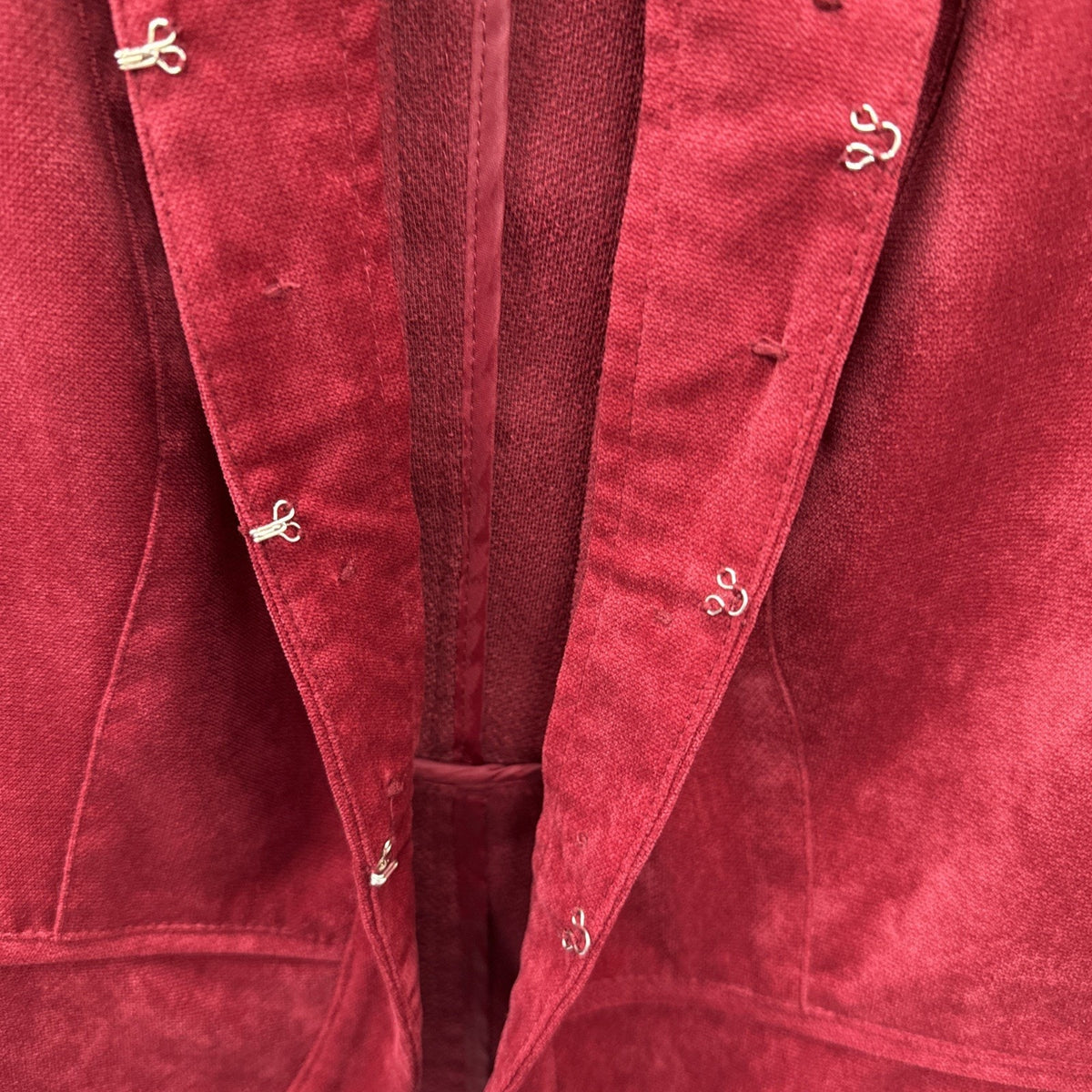 Roz & Ali Red Faux Suede Blazer Jacket Womens M Military Hook Front Lightweight