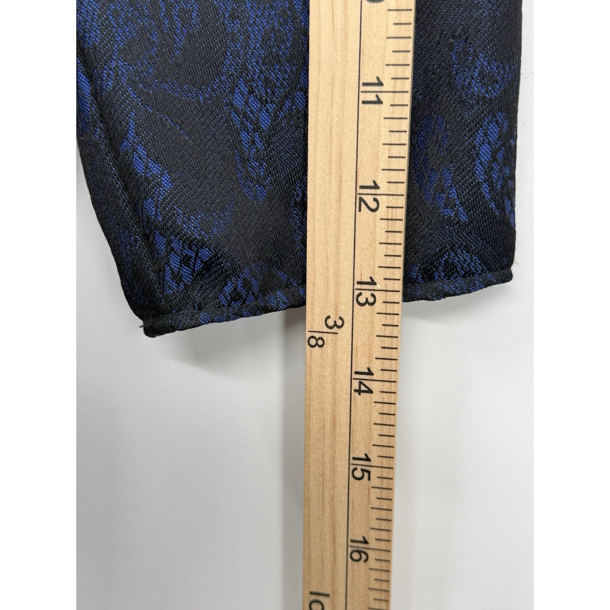 Tahari Cropped Jacquard Blazer Blue Black Beaded Collar Evening Size 2