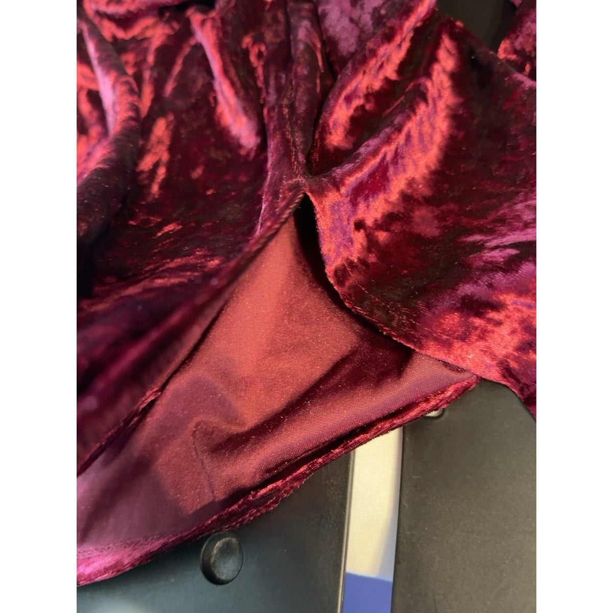 Slinky Brand L Burgundy Crushed Velvet Mock Neck Top Gothic Witchy Made USA