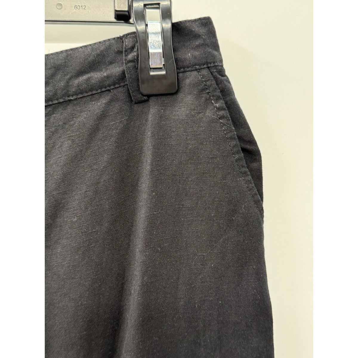 Ruby Rd Petite 10P Black Linen Blend Crop Pants Button Hem Casual Capri