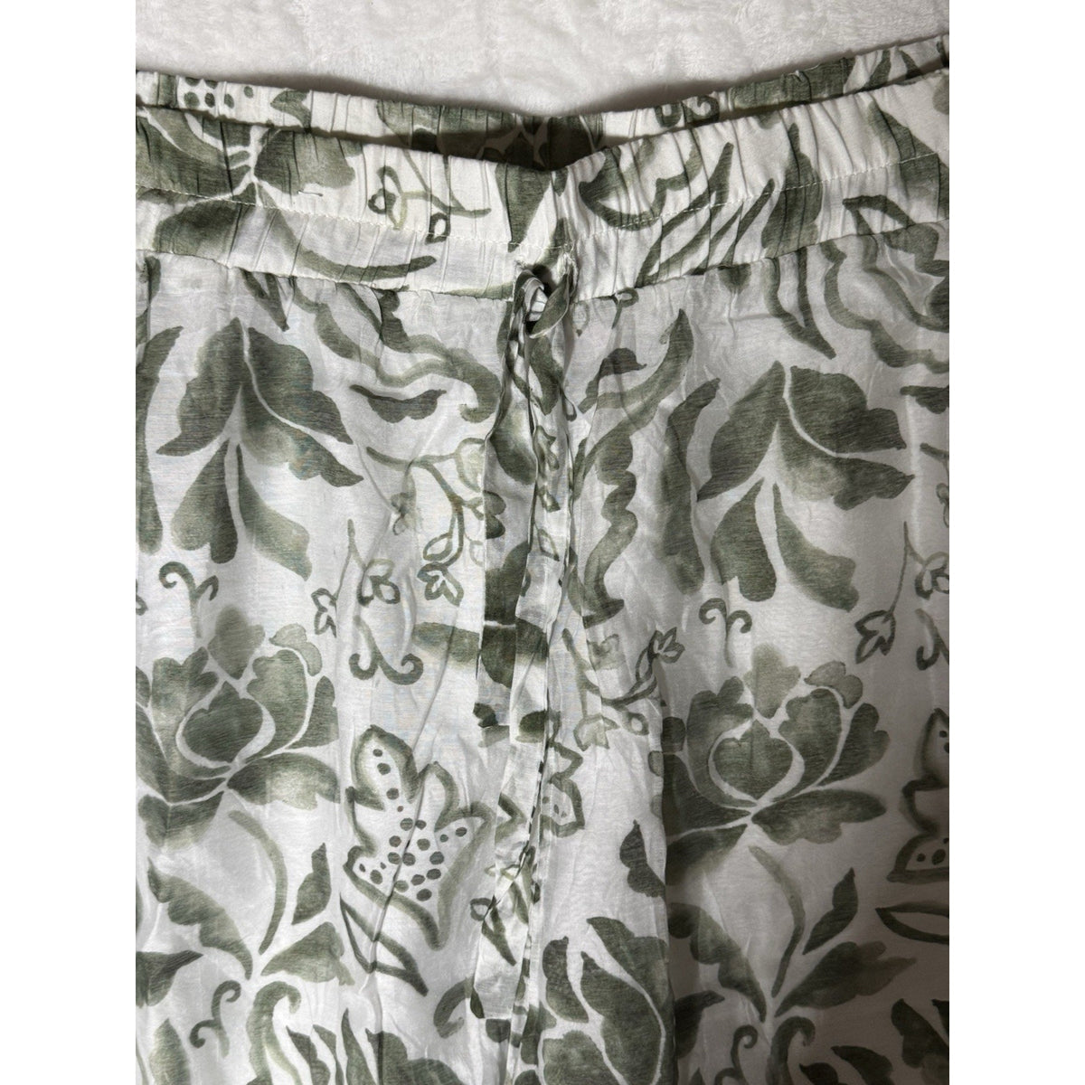 Vince Camuto Women’s Plus 3X Green White Floral Cropped Drawstring Pants Pockets