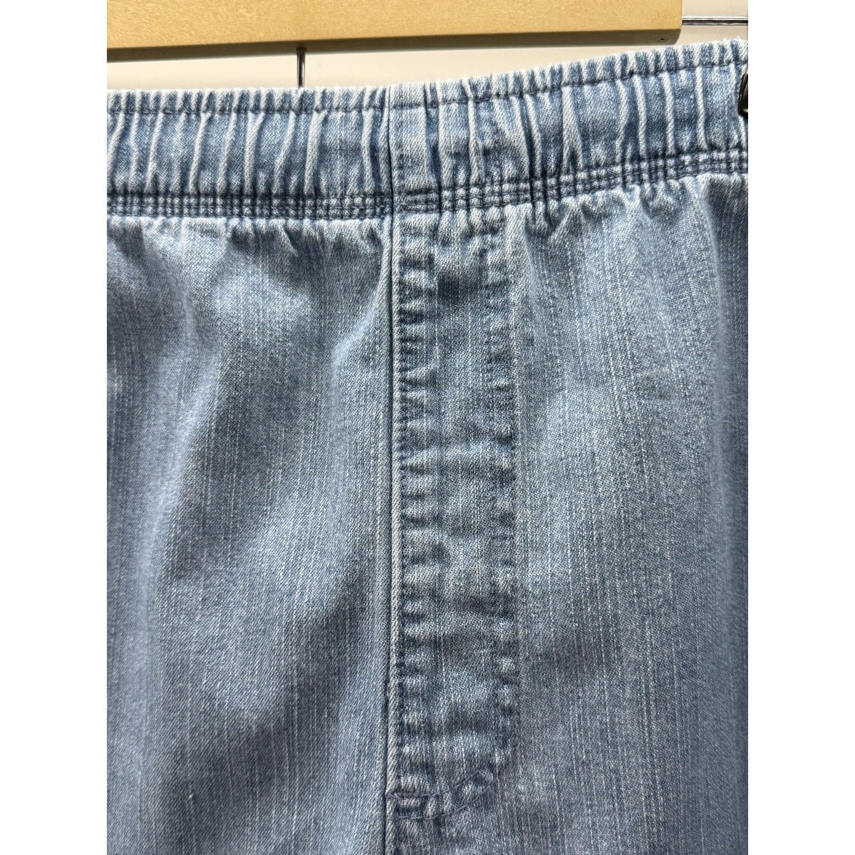 George Pull On Denim Shorts Womens XL Lt Wash Elastic Waist/Draw String Casual