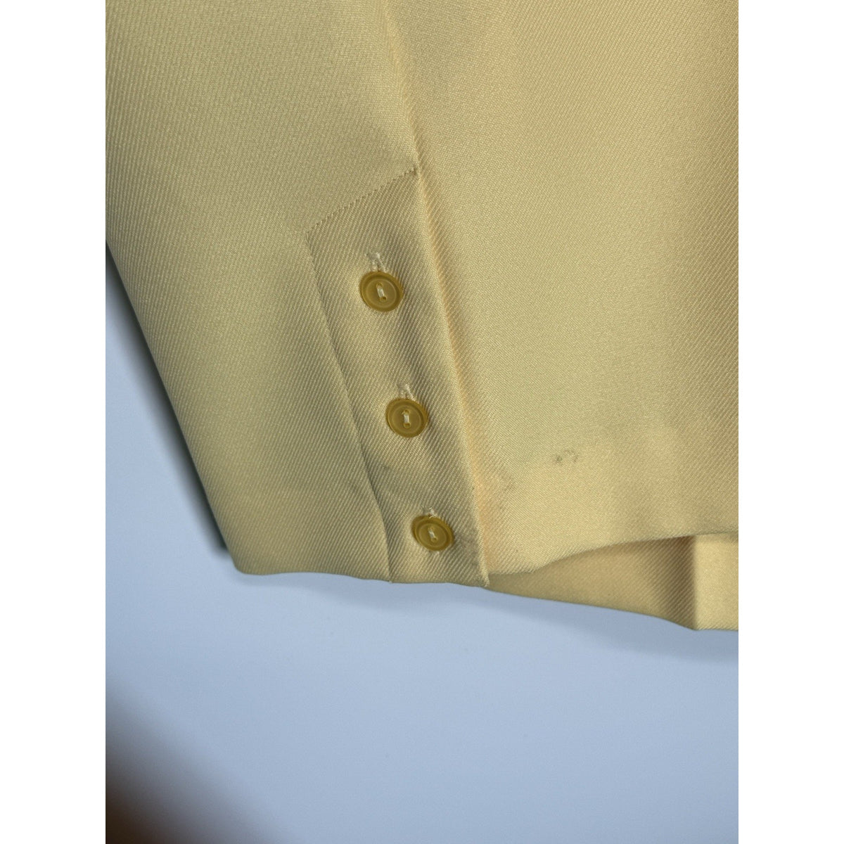 Alfred Dunner Size 14 Yellow Pull On Capri Pants Button Hem Comfort Stretch