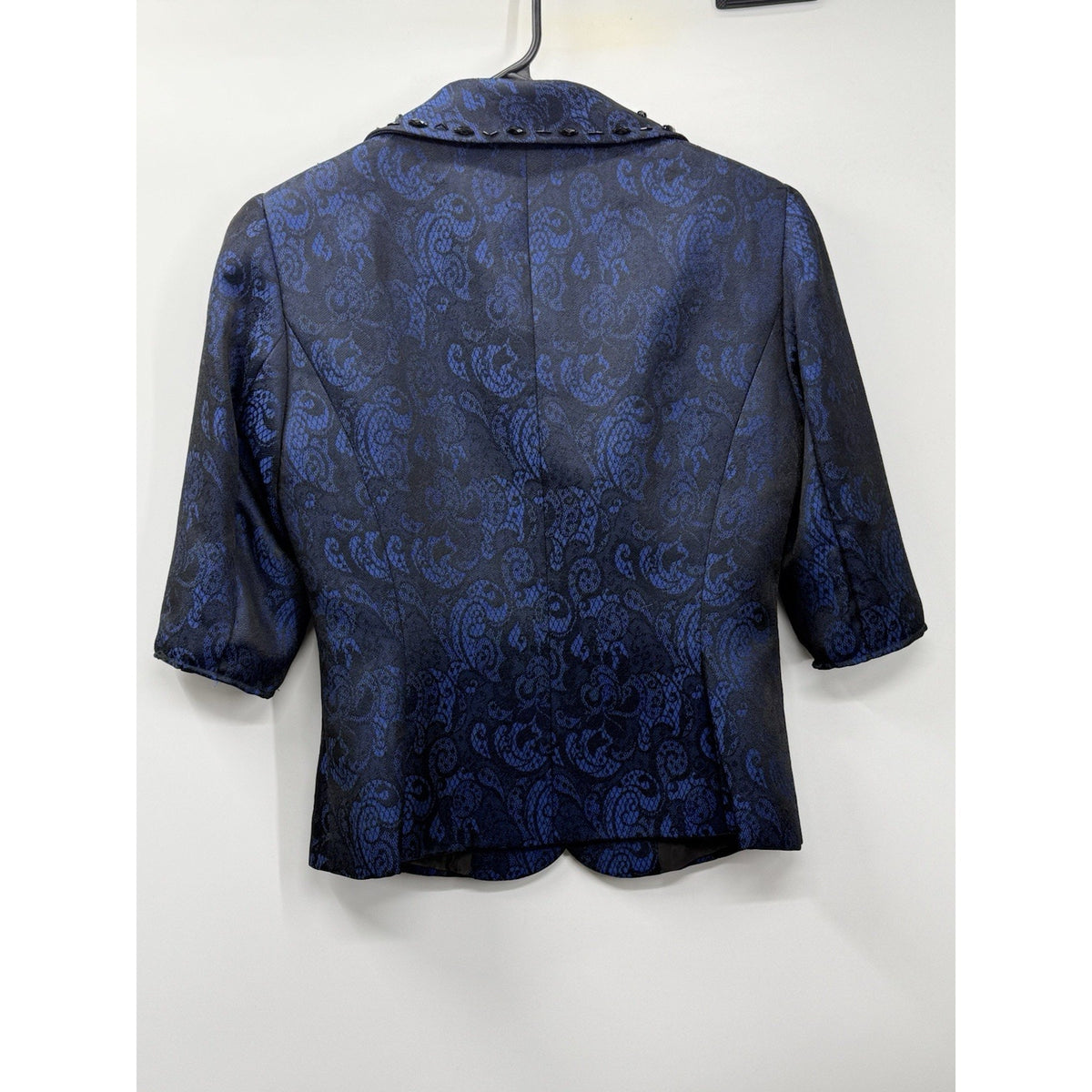 Tahari Cropped Jacquard Blazer Blue Black Beaded Collar Evening Size 2
